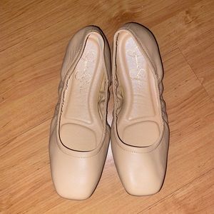 Women’s (9M)Jessica Simpson Ballet Flats-Beige/Nude. Brand New w/o Box.